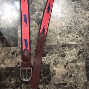 Vineyard vines belt